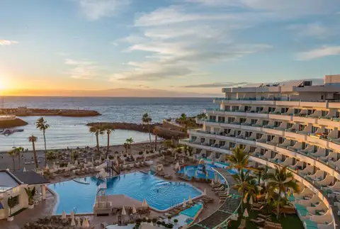 hovima-la-pinta-beachfront-family-hotel-