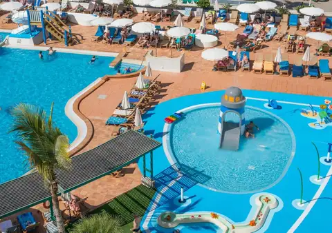 hovima-la-pinta-beachfront-family-hotel-waterpark