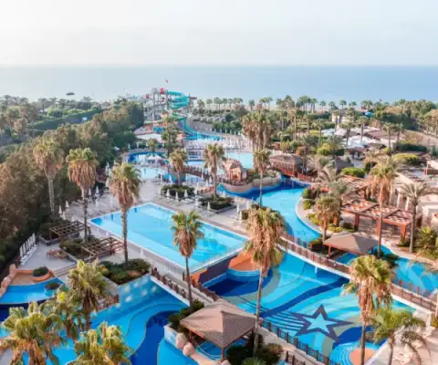 gehele fame residence lara antalya in turkije