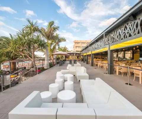 lounge van het hotel beatriz playa en spa op lanzarote