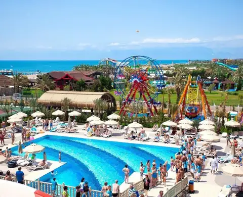 kermis hotel royal holiday palace in turkije
