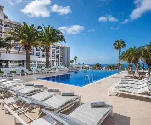 zwembad van hotel HOVIMA Costa Adeje in tenerife
