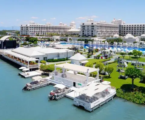 zwembaden titanic deluxe golf belek