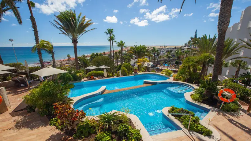 zwembad van hotel lopesan corallium dunamar