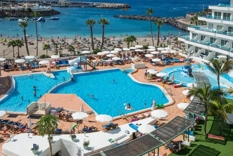 zwembaden Hovima La Pinta Beachfront Family Hotel