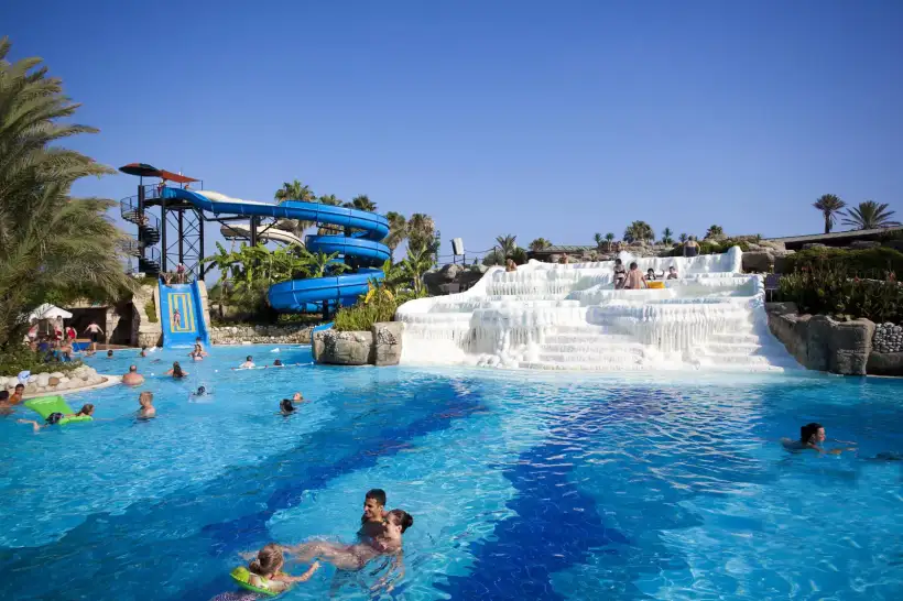 zwembad limak arcadia sport resort