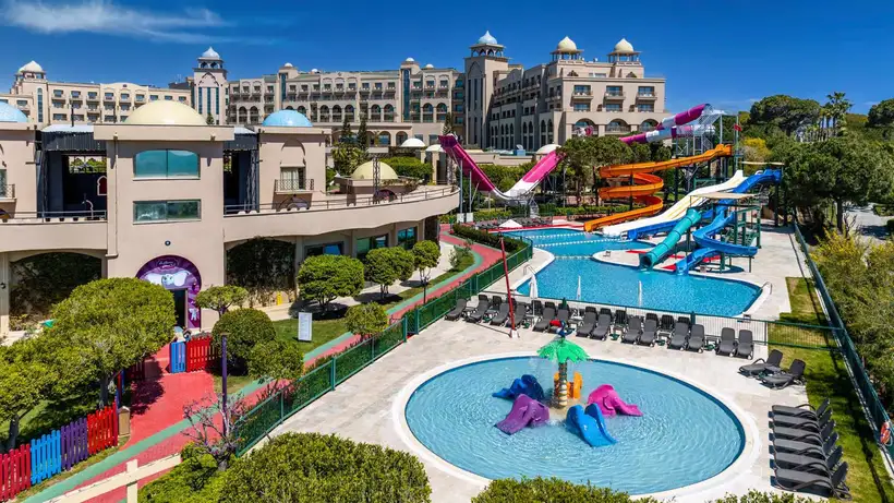 zwembaden spice hotel en spa belek turkije