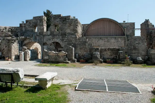 Museum van Side in Side
