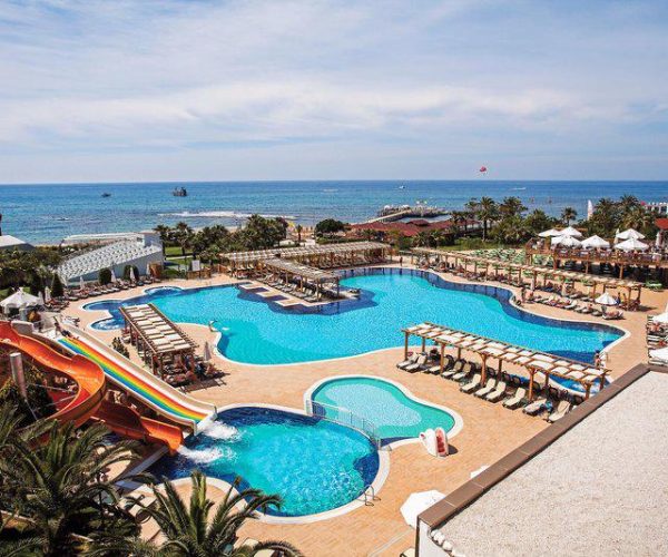 zwembad Arcanus side resort in side turkije