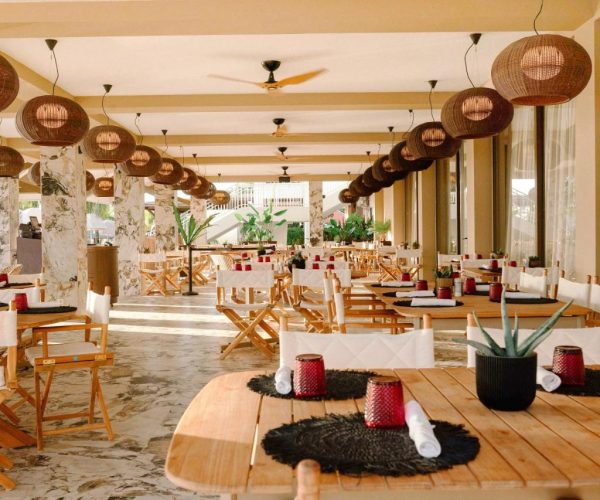 restaurant papagayo beach hotel Jan Thiel Baai in Curaçao