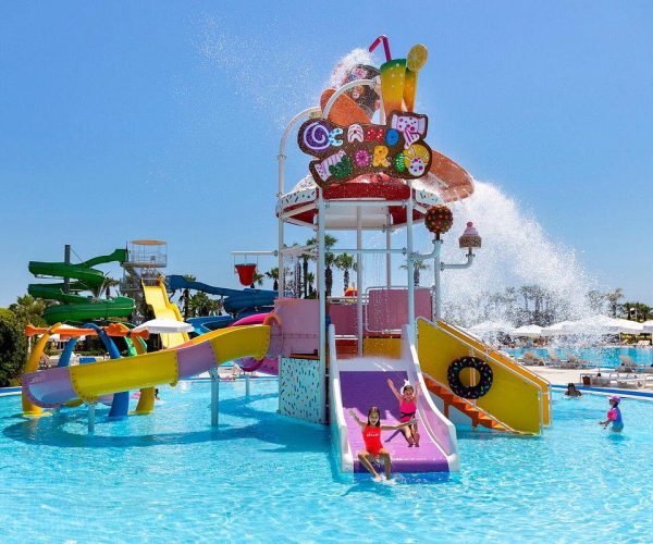 waterpark miracle resort lara in turkije