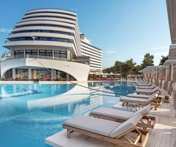 hotel titanic deluxe lara in turkije